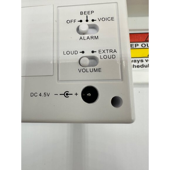 MedCenter Talking Alarm Clock 31-Day Pill Organizer Medication Reminder System A - Picture 12 of 12